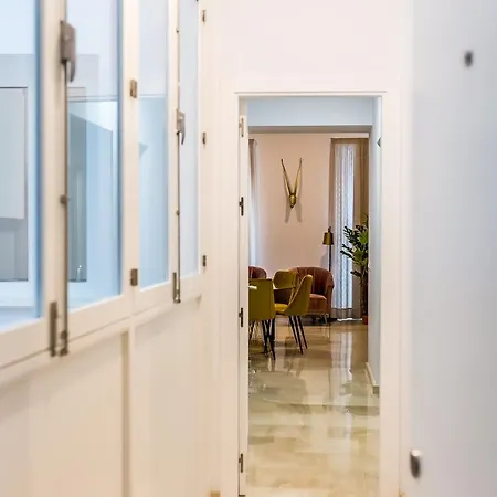 San Francisco Plaza Apartment *