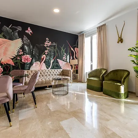 San Francisco Plaza Apartment *